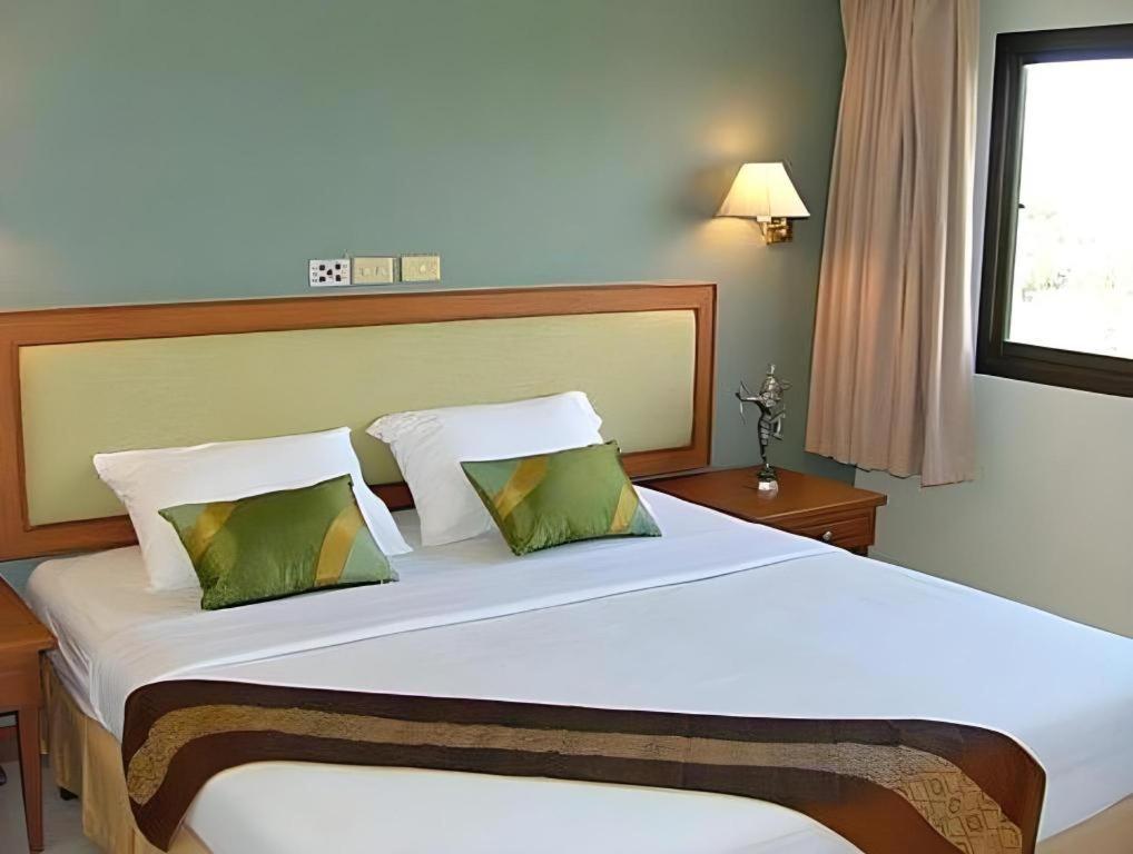 The Park Hotel Pattaya Extérieur photo