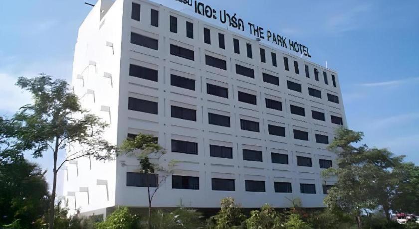 The Park Hotel Pattaya Extérieur photo